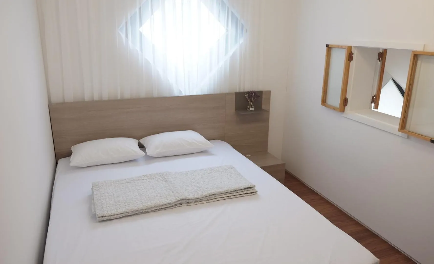 Hostel Mir Guesthouse Jeju