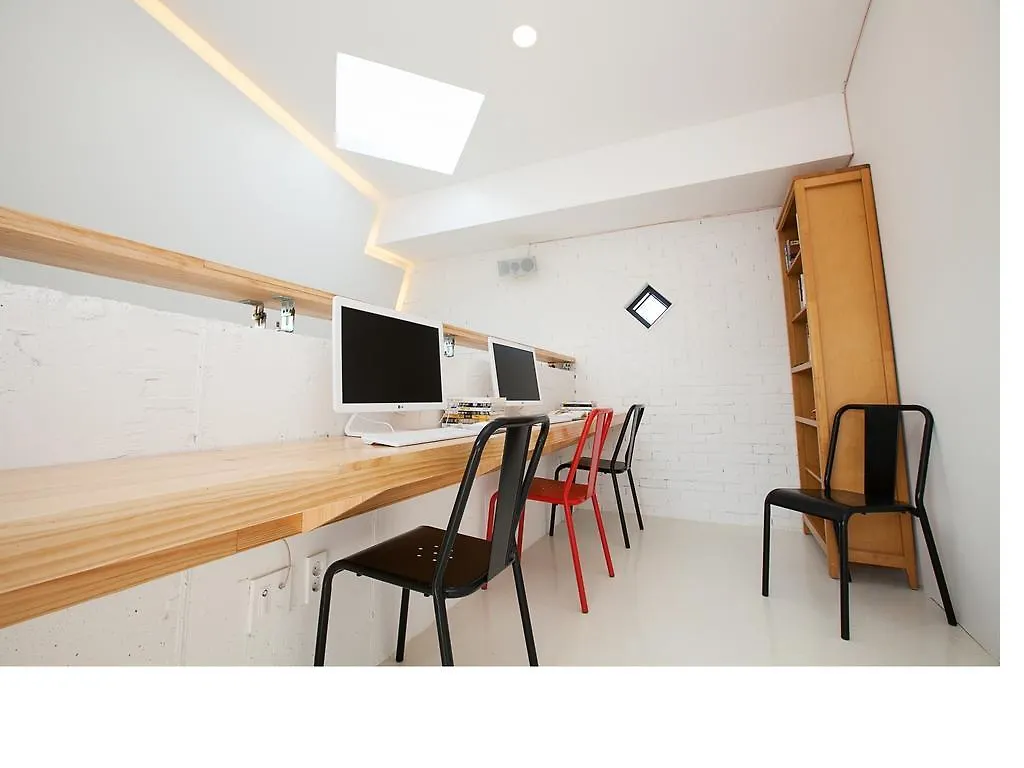Mir Guesthouse Jeju Ostello